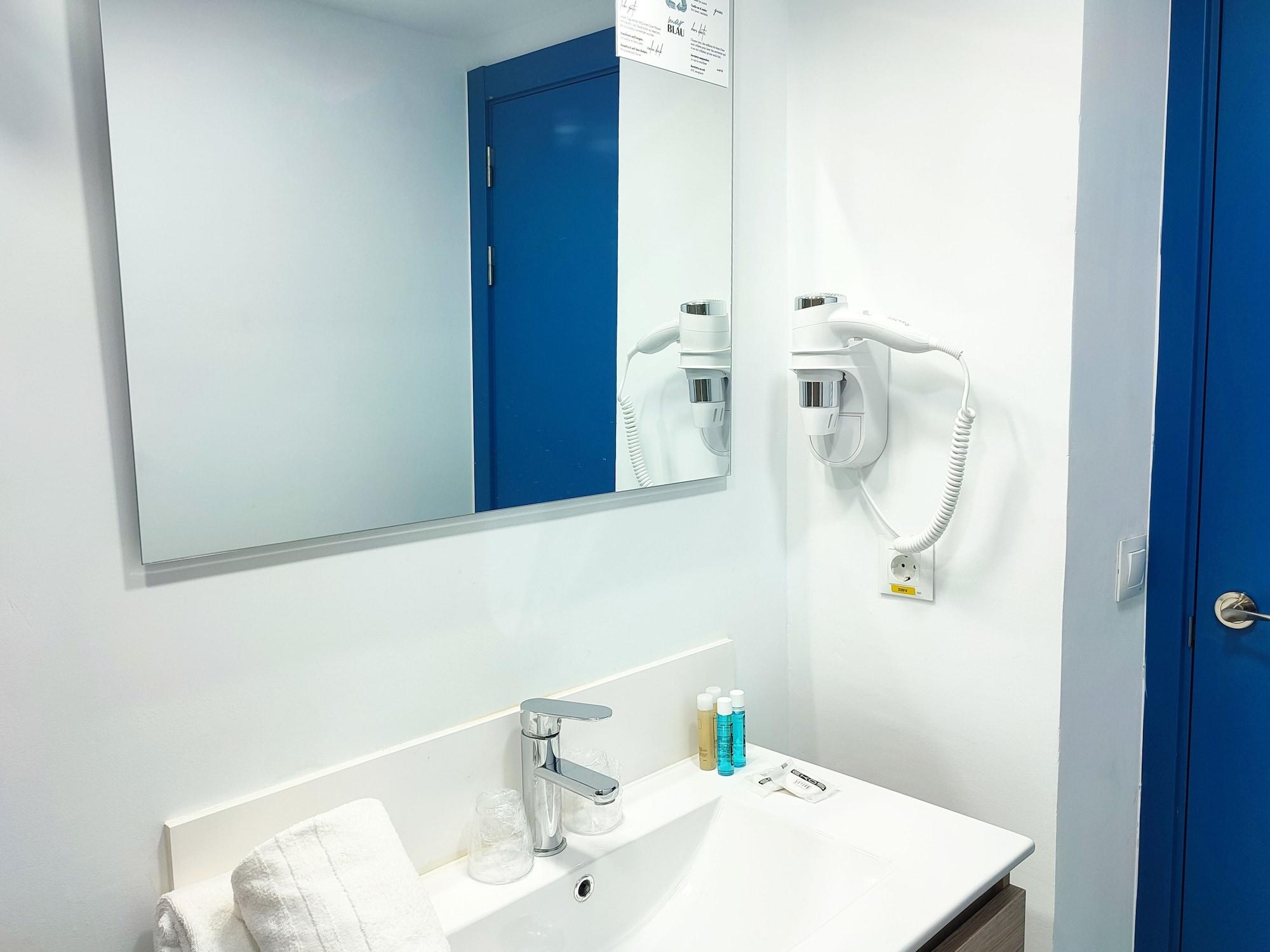 Hotel Flats Friends Mar Blau (Adults Only) Бенидорм Екстериор снимка